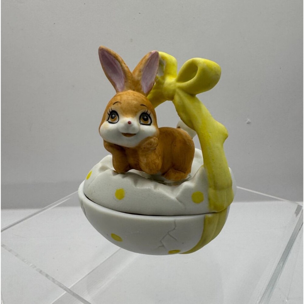 Vintage Lefton Bunny Trinket Box Hand Painted Easter Rabbit Yellow Bow 02738